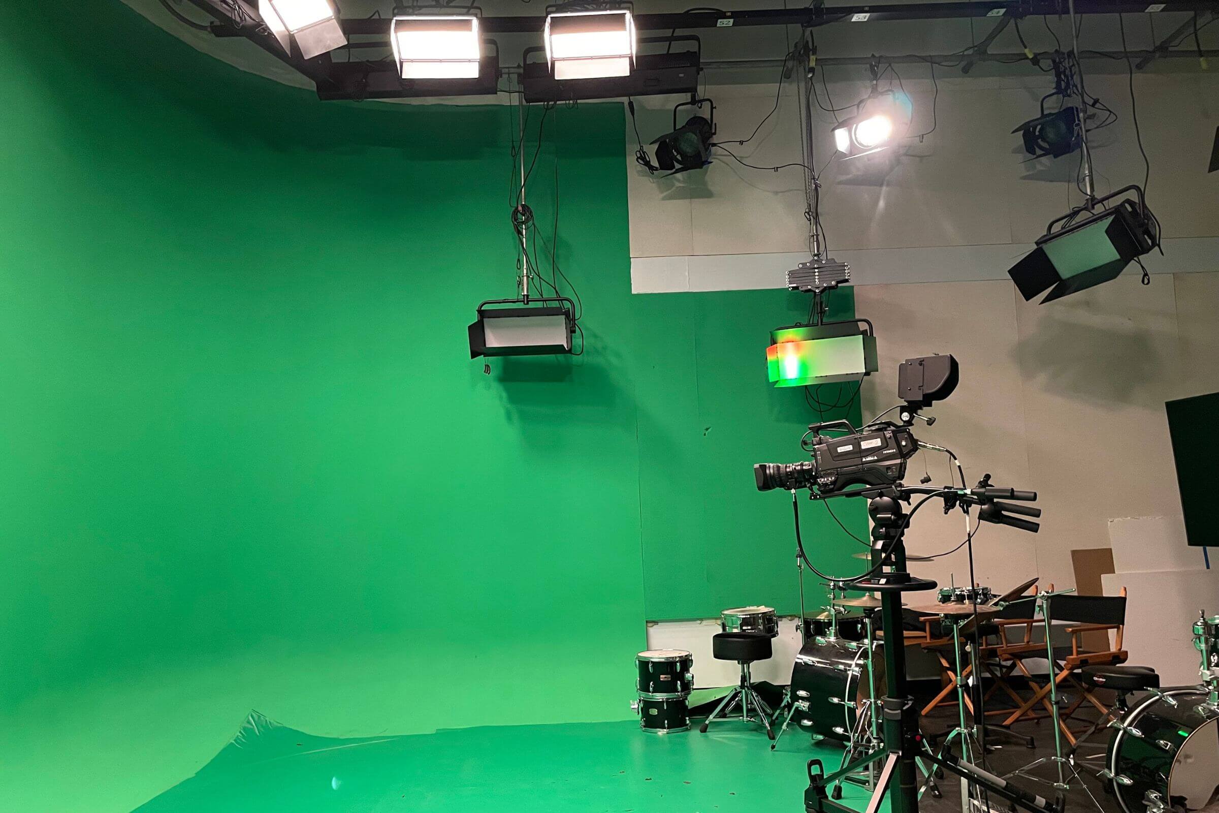 Luxury & Entertainment 263 A film set with cameras.