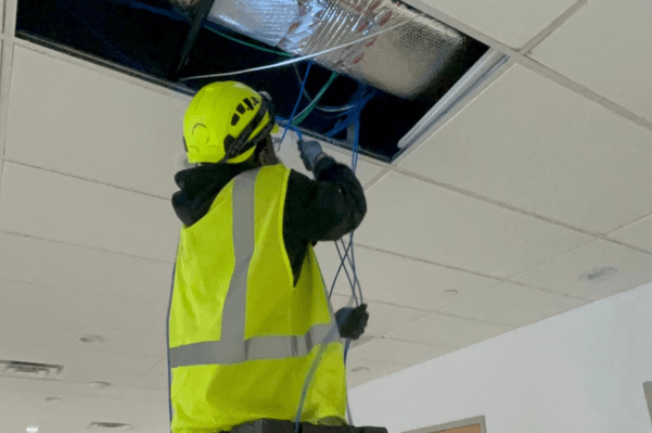 Data Center Network Cabling – Cherry Hill, NJ 2 Technician Performing Network Drops from Ceiling in Cherry Hill, NJ Data Center