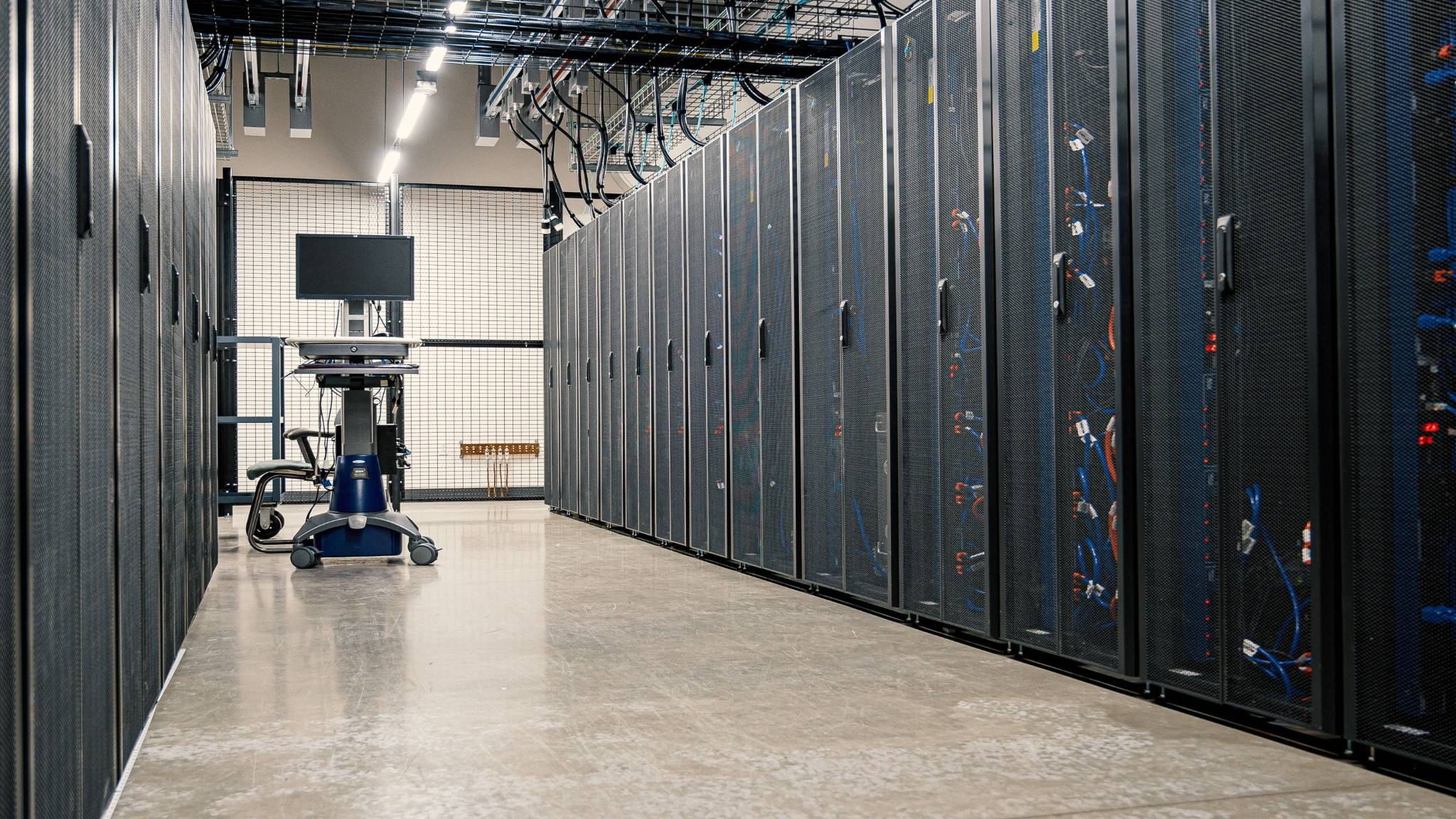 Home 173 modern data center server infrastructure